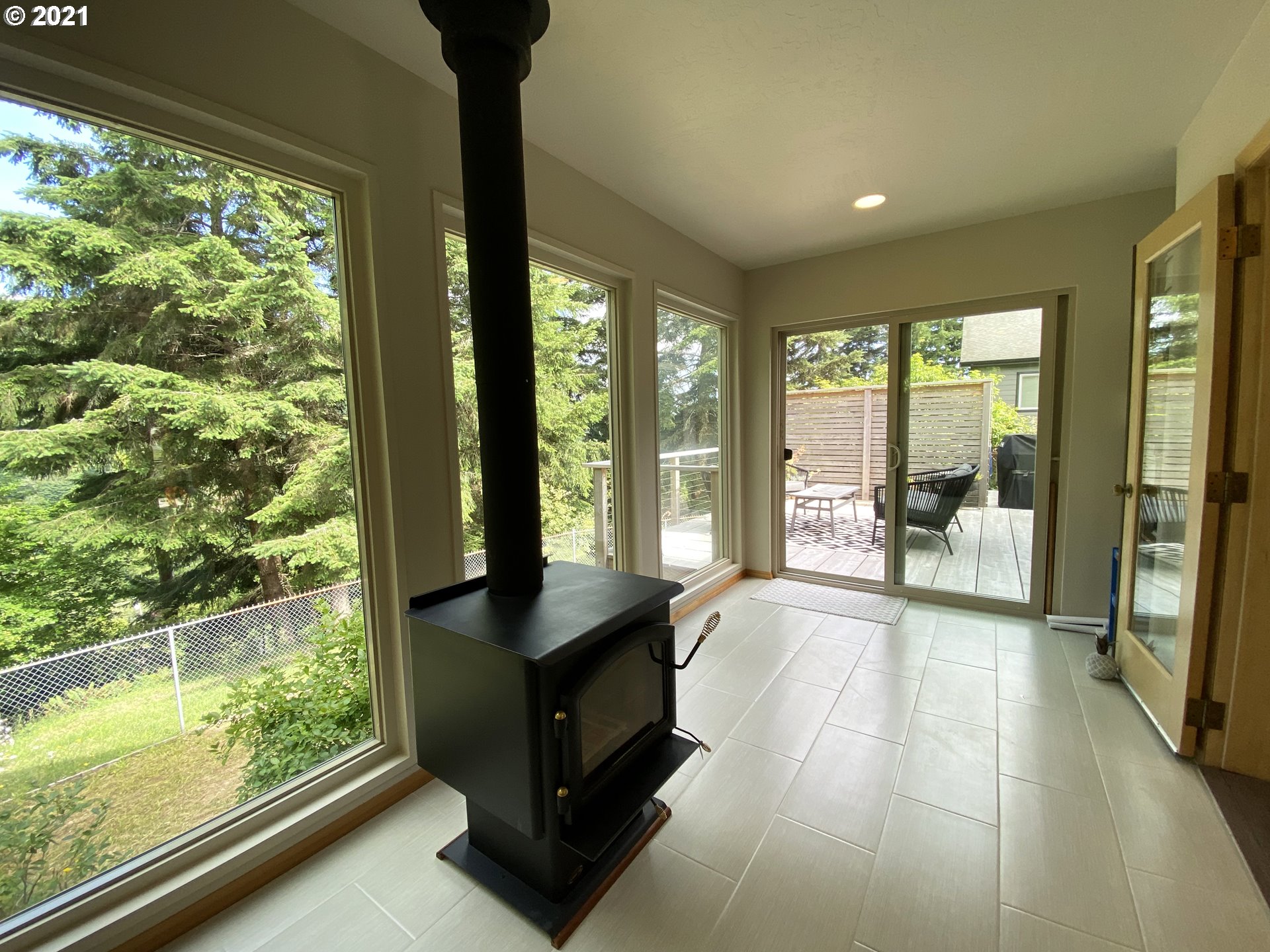 16754 Thompson Road Brookings, OR 97415 - Photo 14 of 32 Gallery Image 14