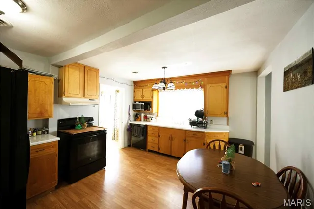 $169,900 | 120 South West Street, Perryville, MO 63775