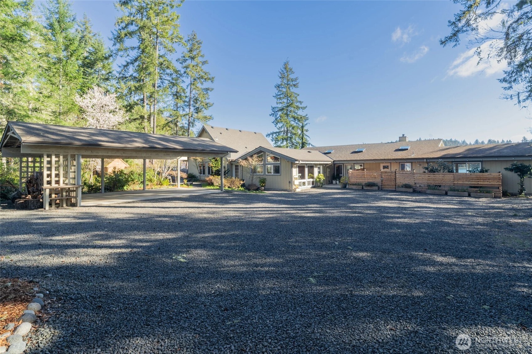 3451 East Pickering Road Shelton, WA 98584 - Photo 4 of 40