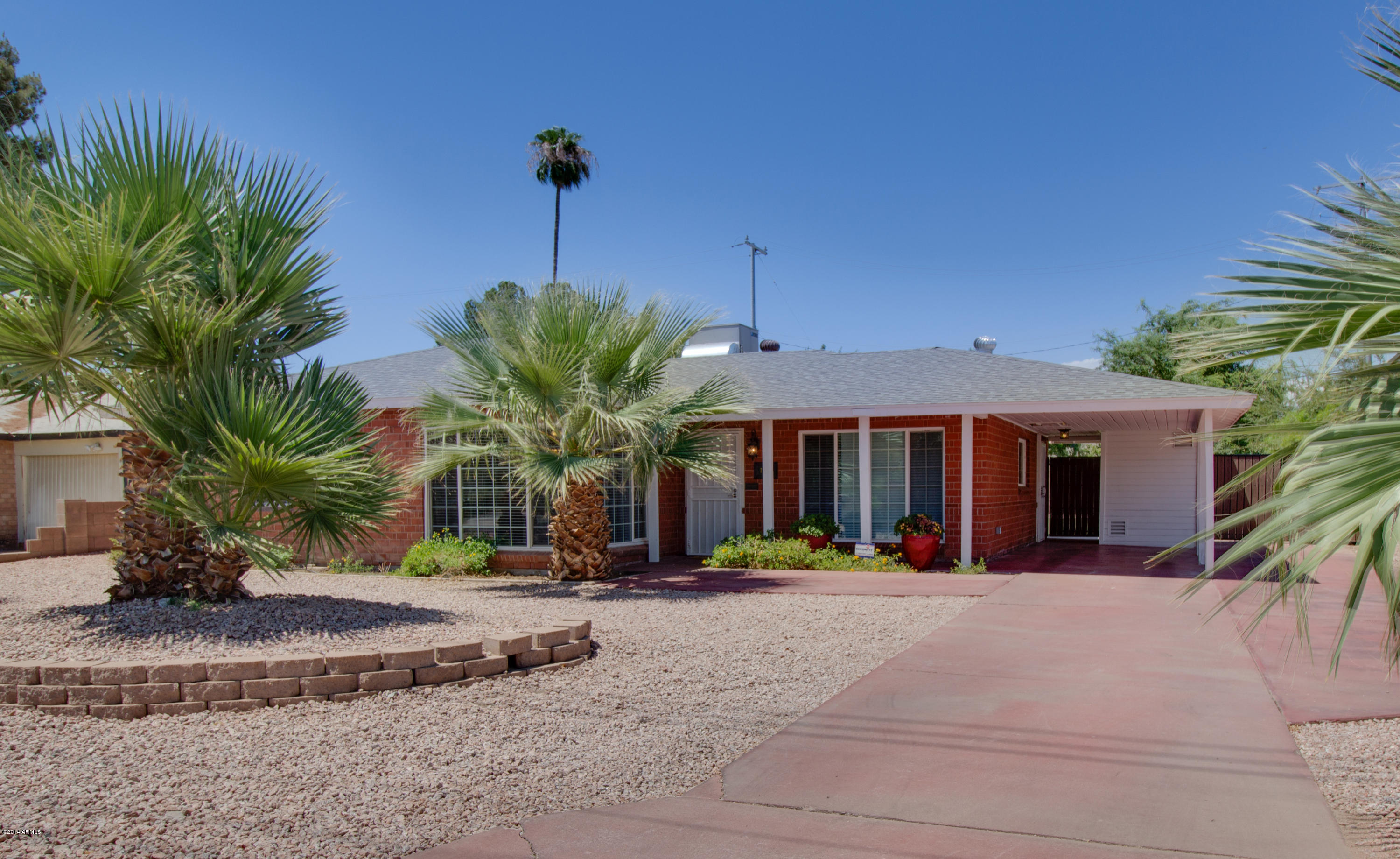 1148 East Ocotillo Road Phoenix, AZ 85020 - Photo 1 of 14 Megan