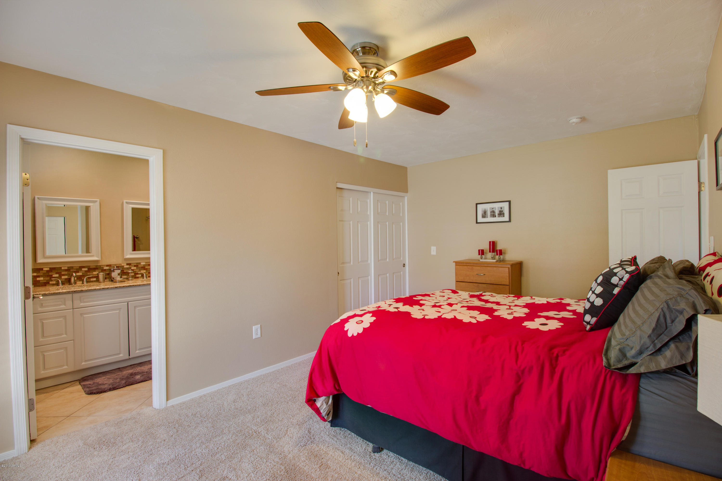 1148 East Ocotillo Road Phoenix, AZ 85020 - Photo 12 of 14 Megan-13