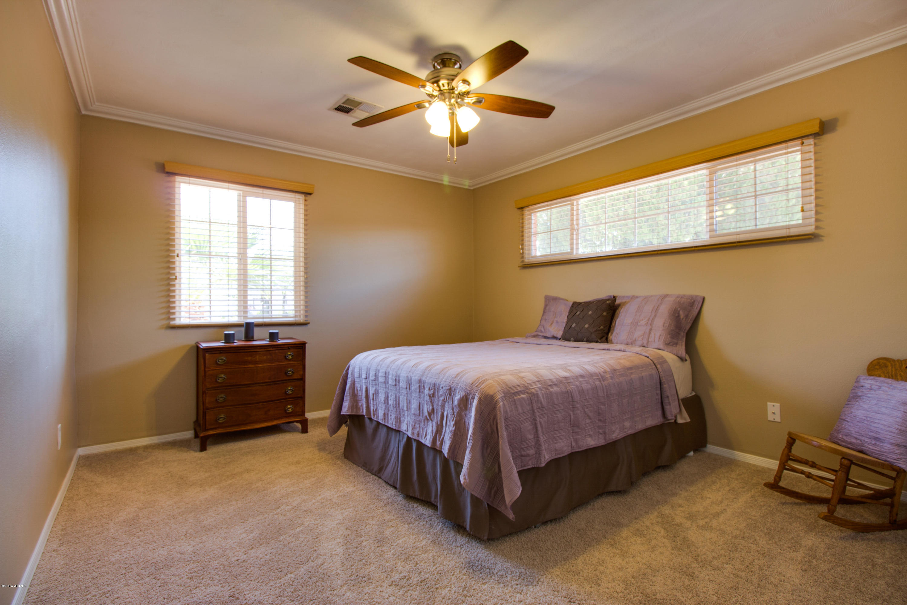 1148 East Ocotillo Road Phoenix, AZ 85020 - Photo 10 of 14 Megan-11