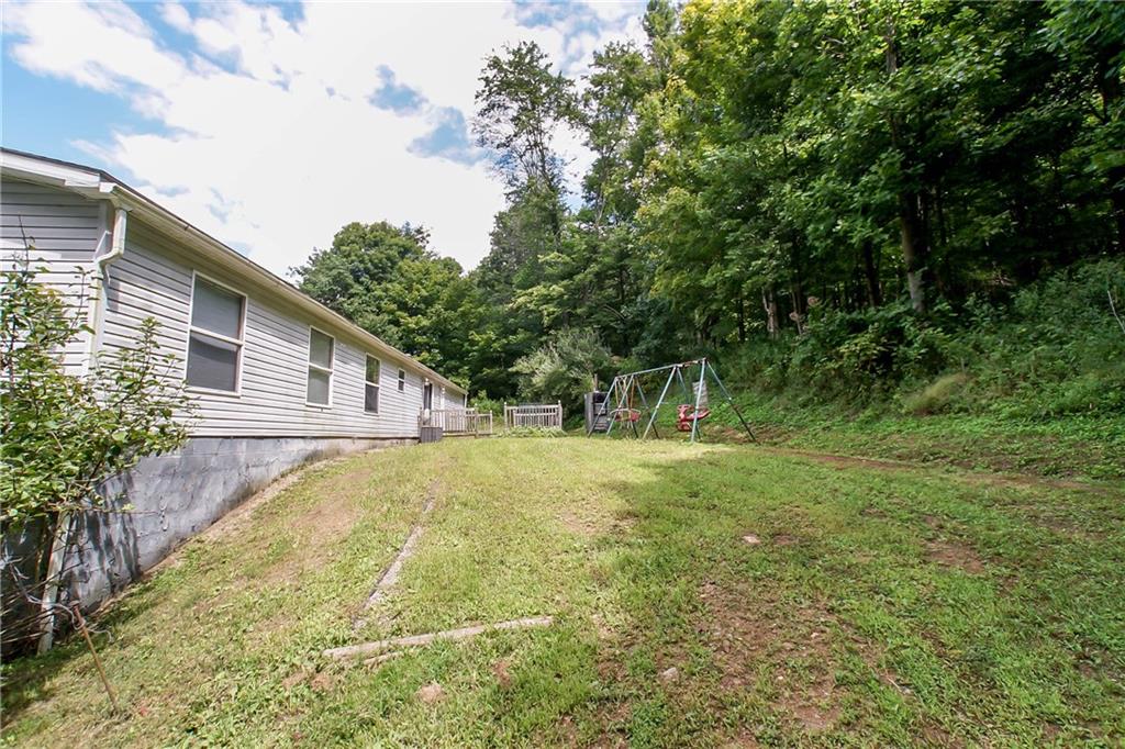 318 Hackelbender Road Mount Morris, PA 15349 - Photo 2 of 23