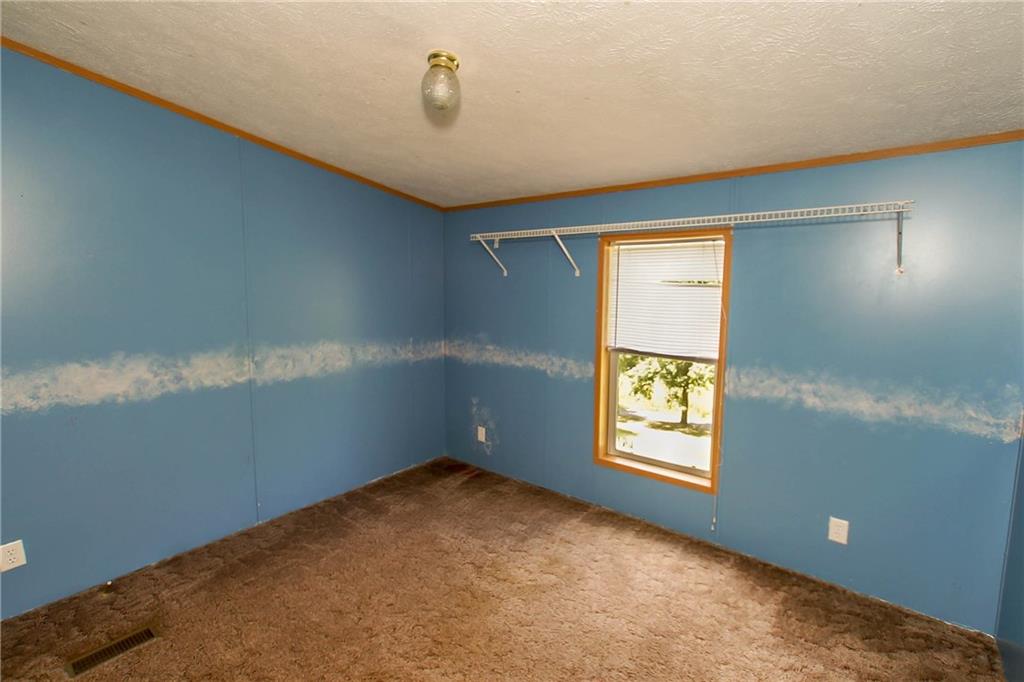318 Hackelbender Road Mount Morris, PA 15349 - Photo 17 of 23
