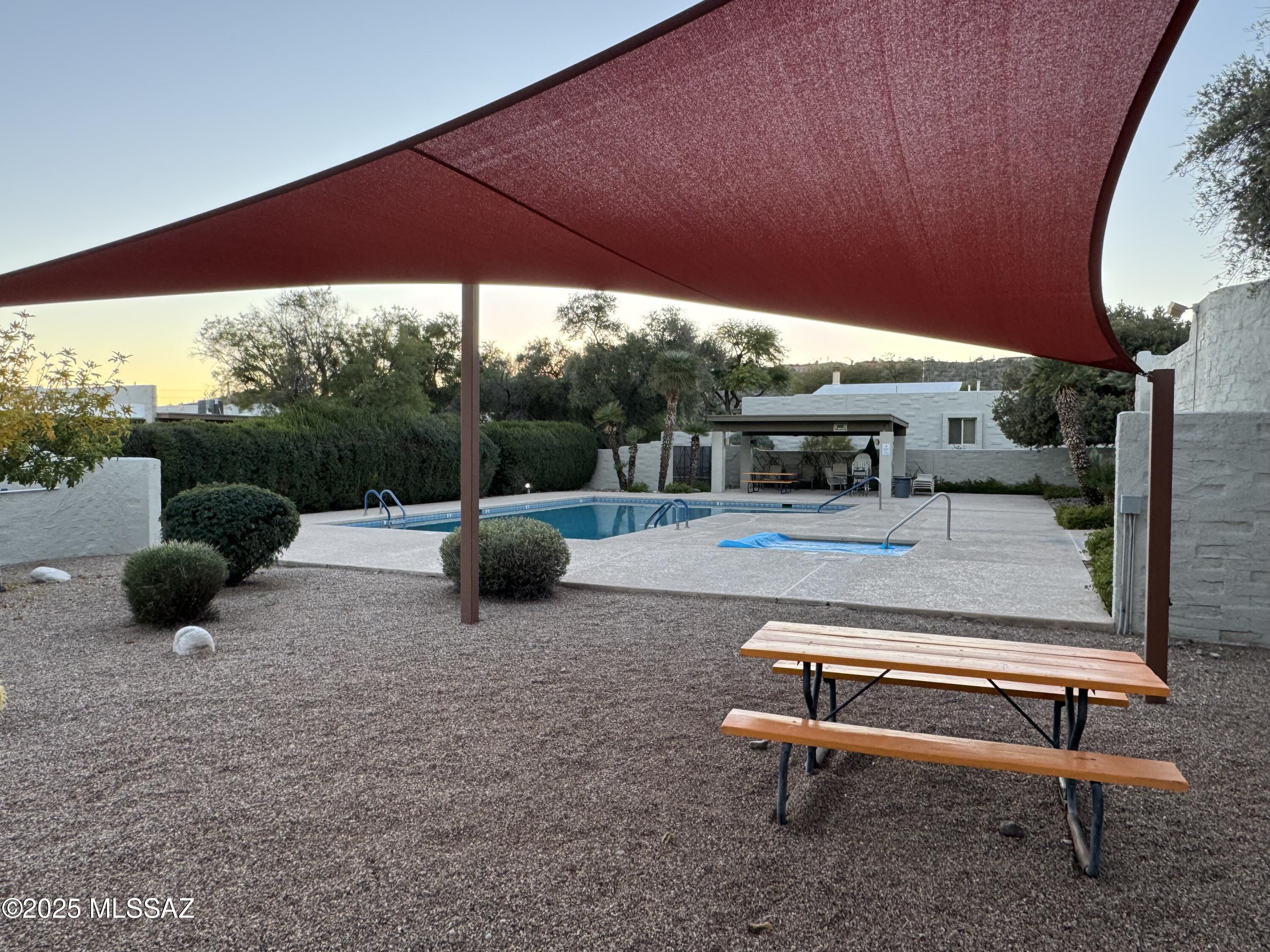 7487 East Wandering Road Tucson, AZ 85750 - Photo 29 of 31 community pool