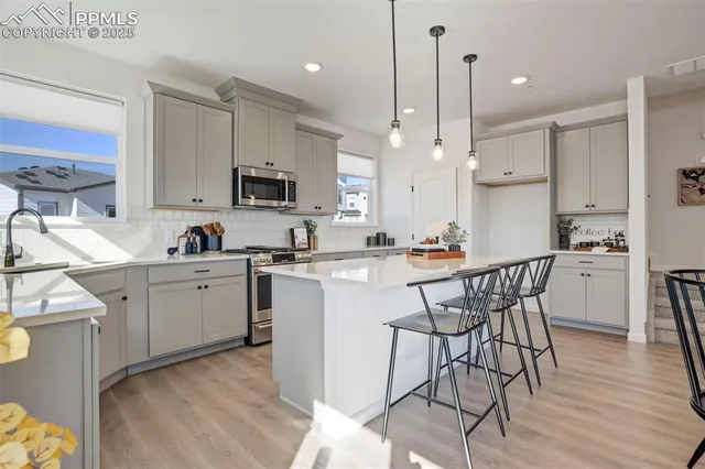 $654,900 | 897 Beckton Heights, Colorado Springs, CO 80907