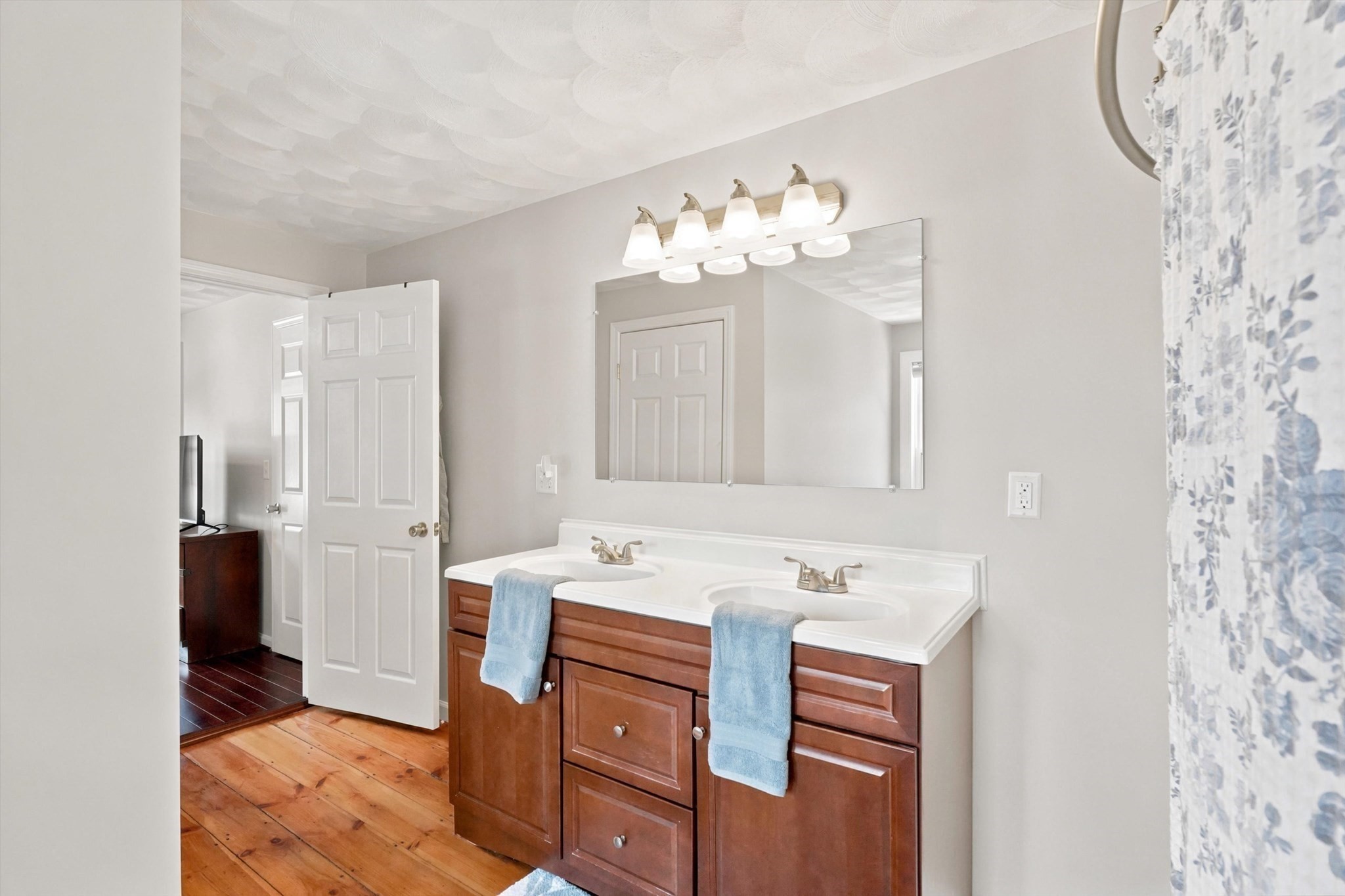 998 Boston Road Haverhill, MA 01835 - Photo 22 of 42 Gallery Image 22