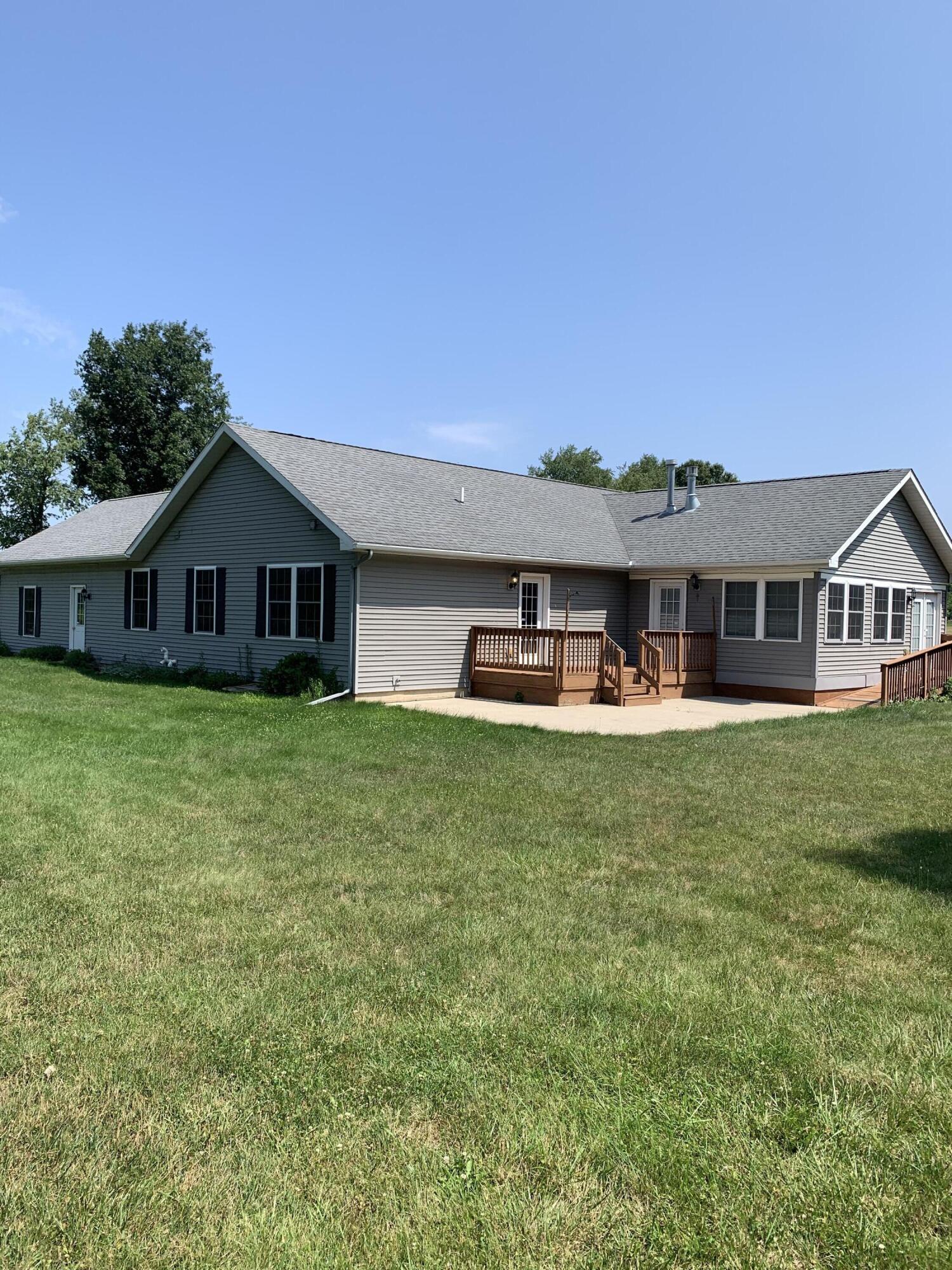 10560 Condit Road Albion, MI 49224 - Photo 4 of 75 IJSyRLFySlecErK7wBVUlQ