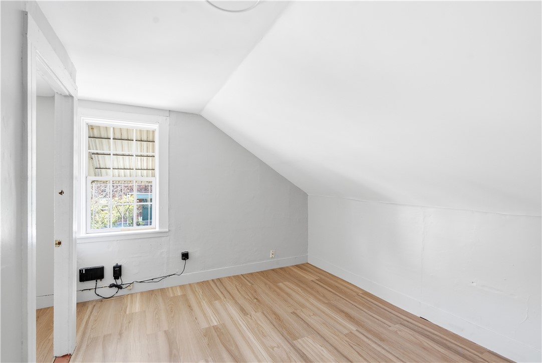 127 Meadow Street Pawtucket, RI 02860 - Photo 16 of 37
