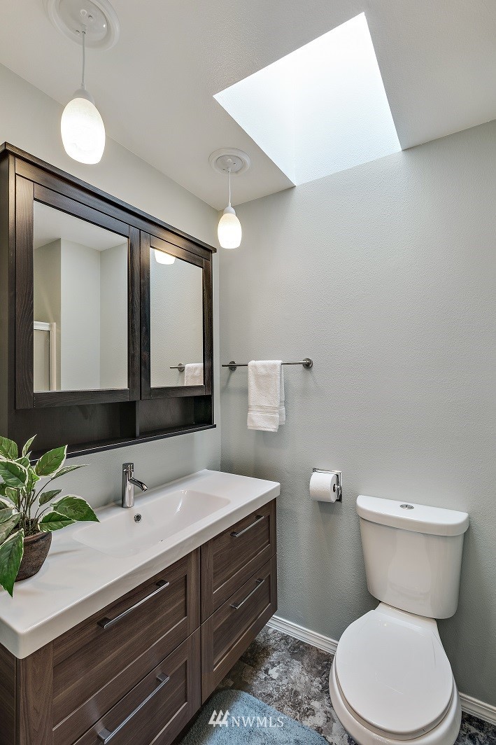 2056 Southeast 8th Place Renton, WA 98057 - Photo 12 of 19