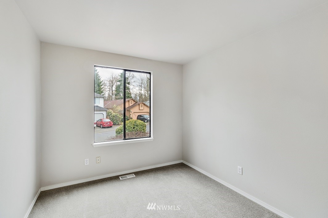 2056 Southeast 8th Place Renton, WA 98057 - Photo 13 of 19