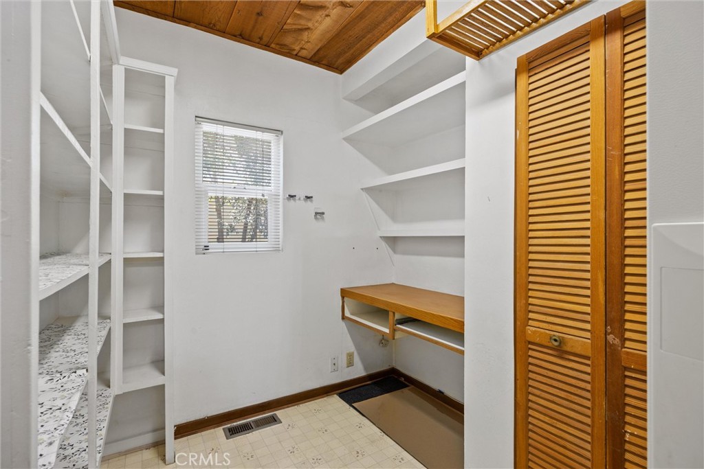 529 South Shasta Street Willows, CA 95988 - Photo 26 of 29 a room with storage and utility