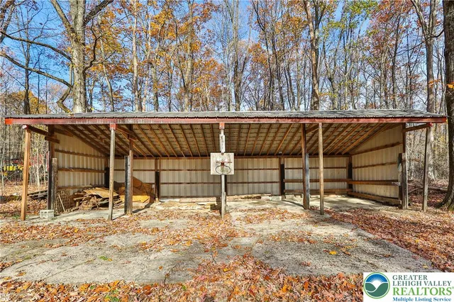 $389,800 | 9160 Furnace Road, Slatington, PA 18080