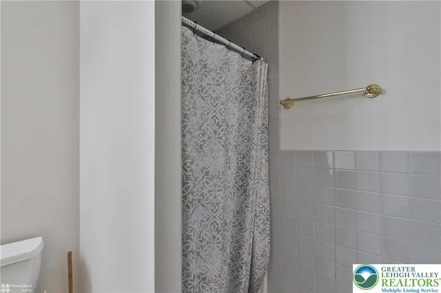 $389,800 | 9160 Furnace Road, Slatington, PA 18080