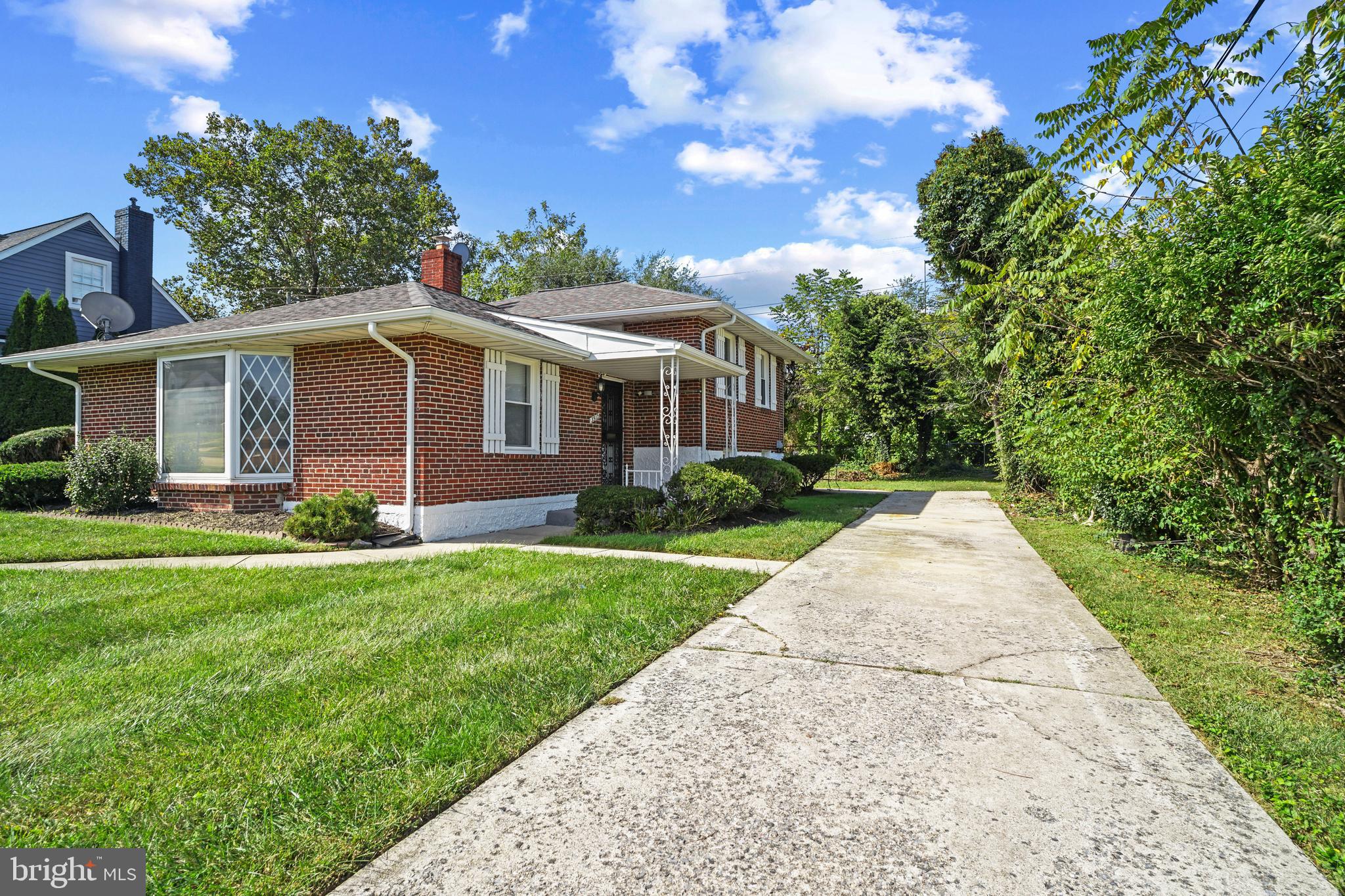 3512 Mayfair Road Baltimore, MD 21207 - Photo 4 of 29 Driveway