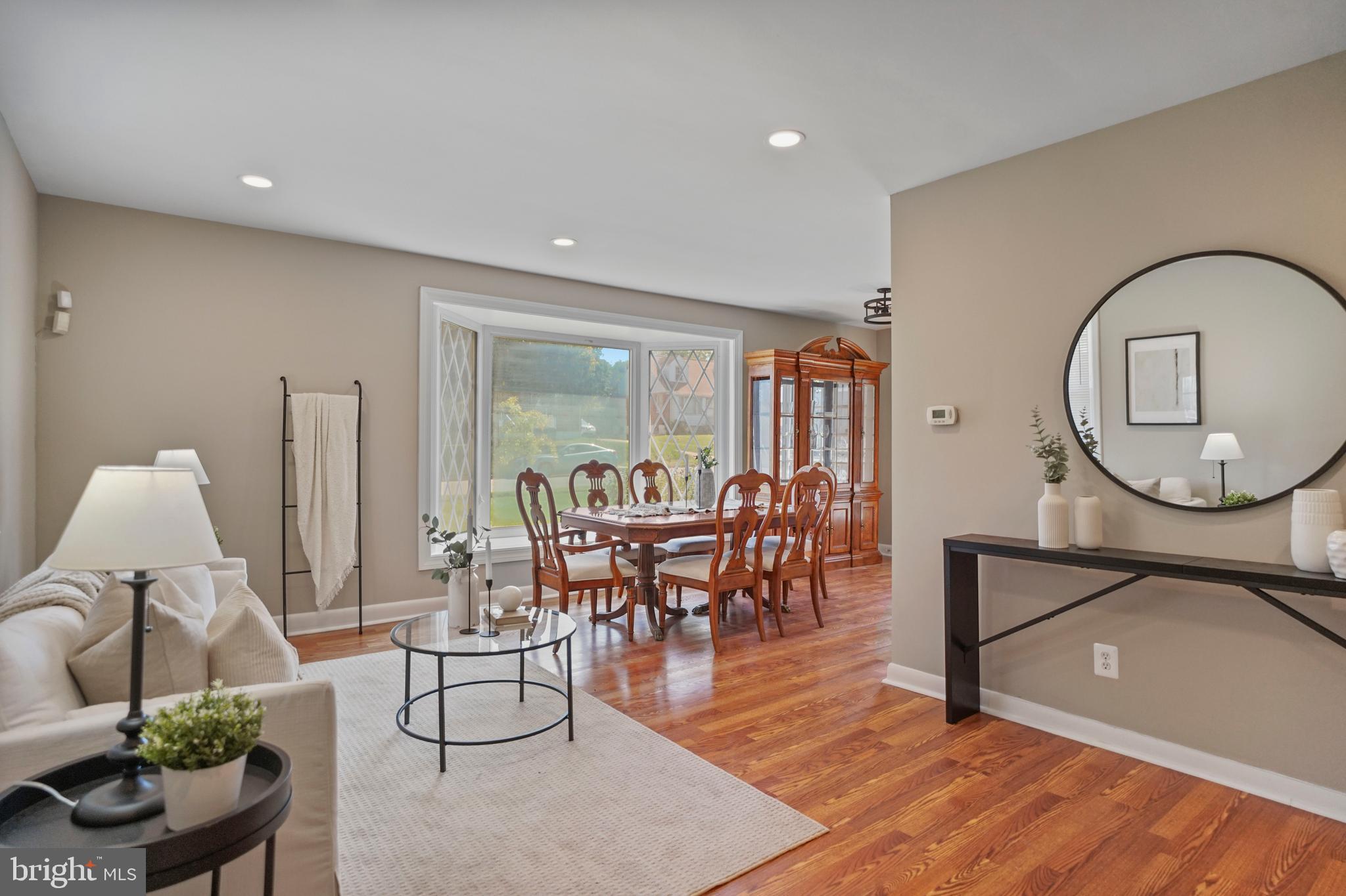 3512 Mayfair Road Baltimore, MD 21207 - Photo 7 of 29 Living Room