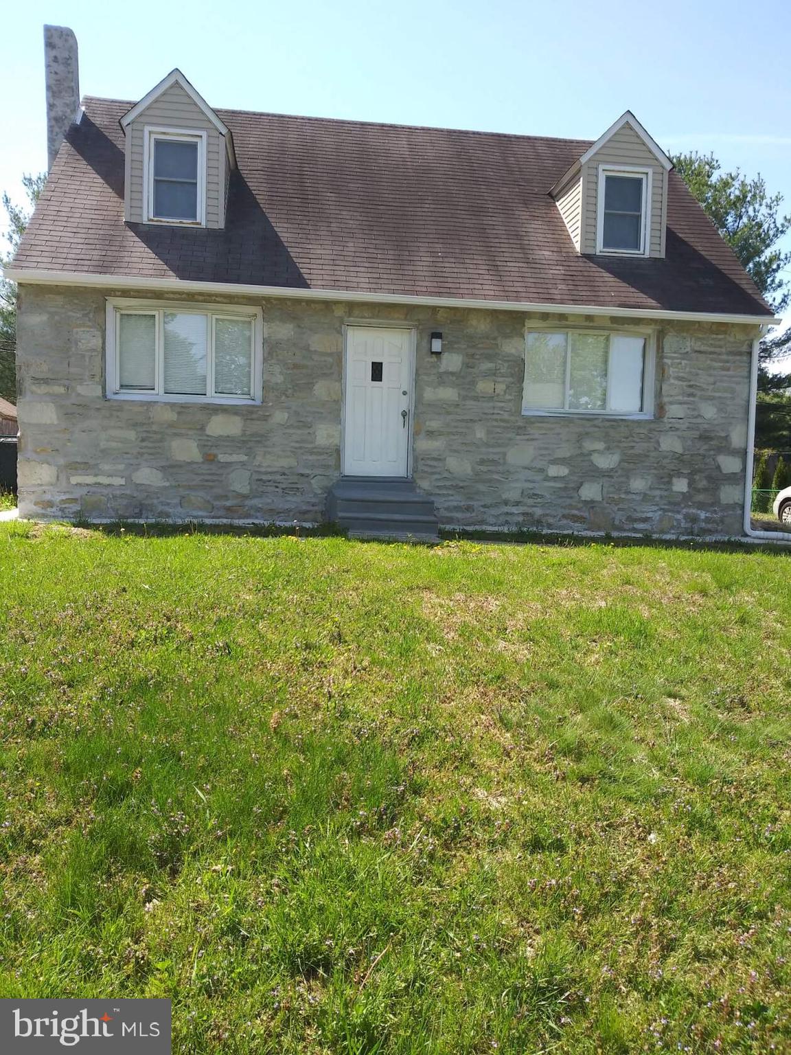 3205 Maple Road Huntingdon Valley, PA 19006 - Photo 5 of 35 Gallery Image 5
