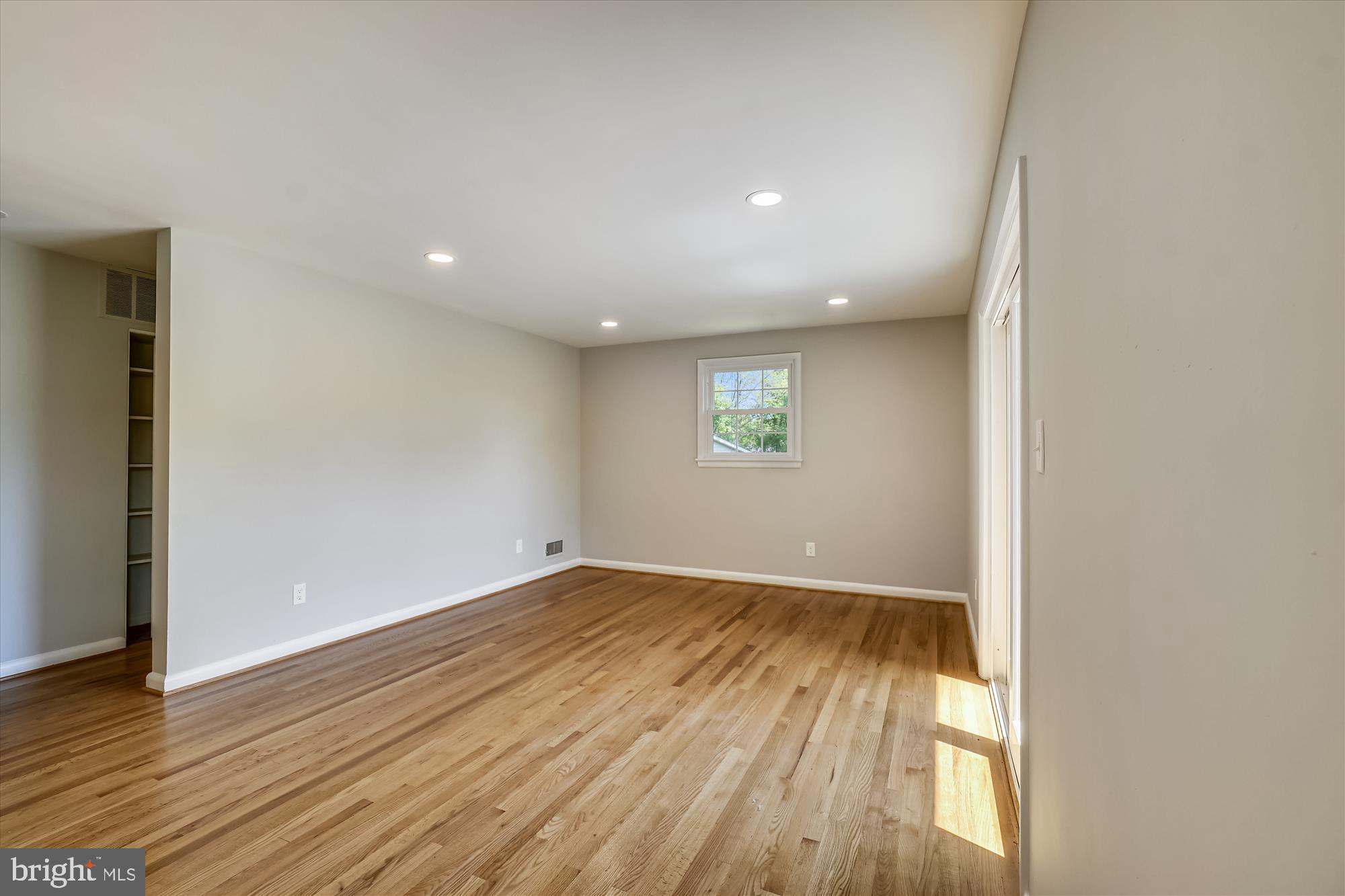 9401 Curran Road Silver Spring, MD 20901 - Photo 26 of 36 Gallery Image 26