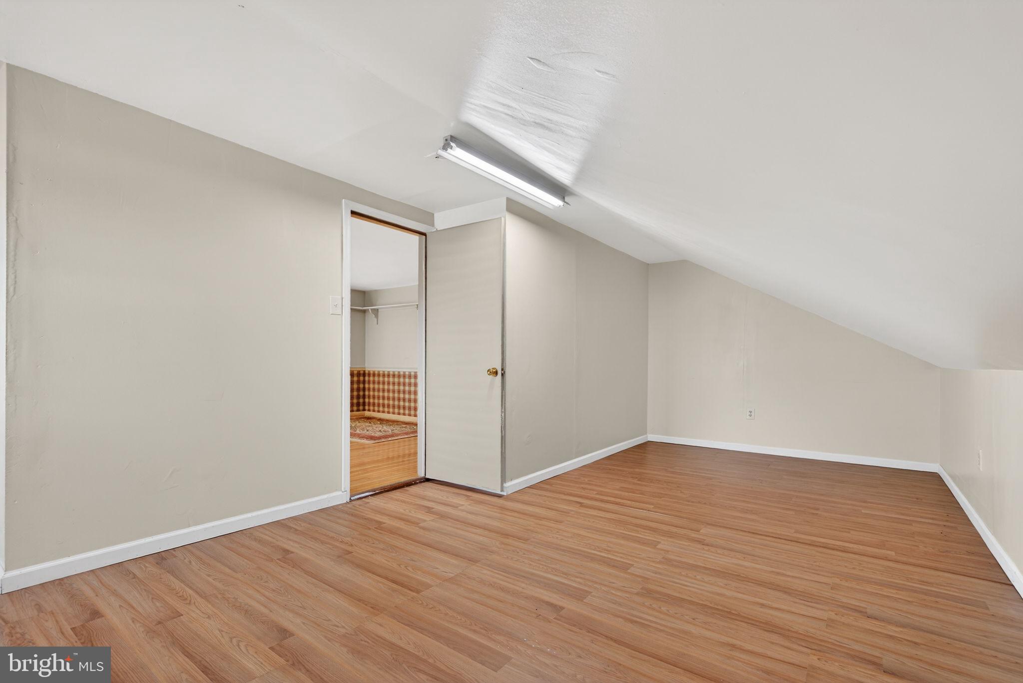 70 Waverly Avenue Lancaster, PA 17601 - Photo 22 of 42 Huge Walk-In Closet