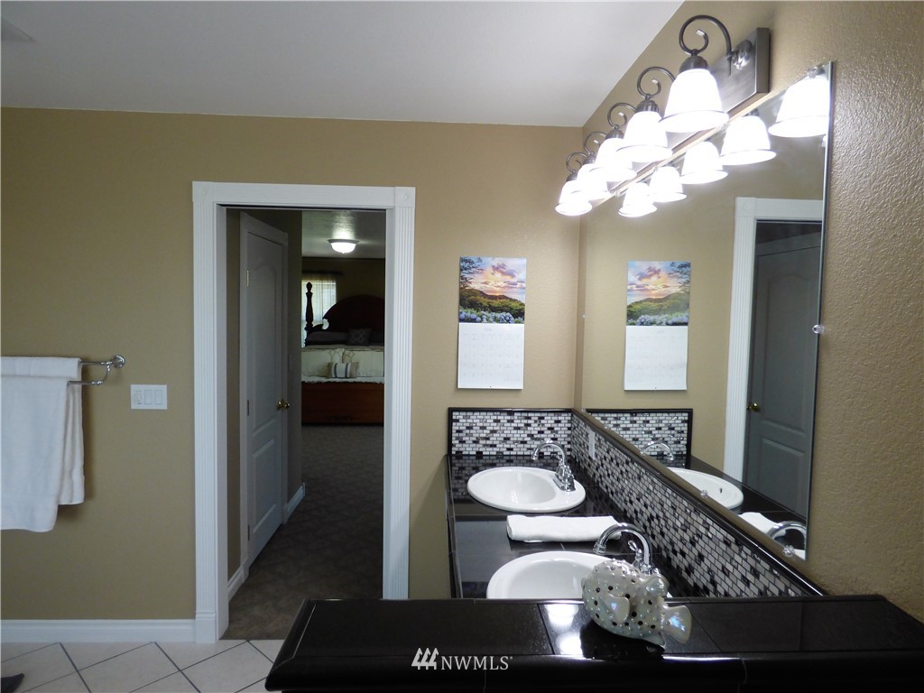 2676 Valley Road Northeast Moses Lake, WA 98837 - Photo 13 of 25 Gallery Image 13