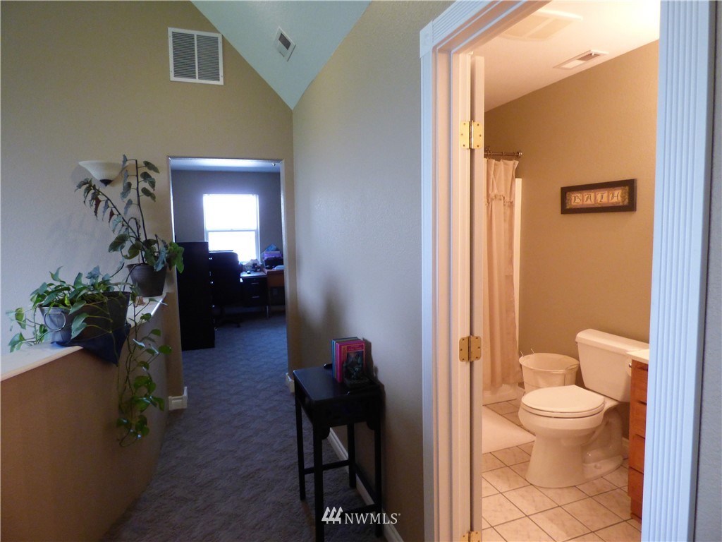 2676 Valley Road Northeast Moses Lake, WA 98837 - Photo 17 of 25 Gallery Image 17