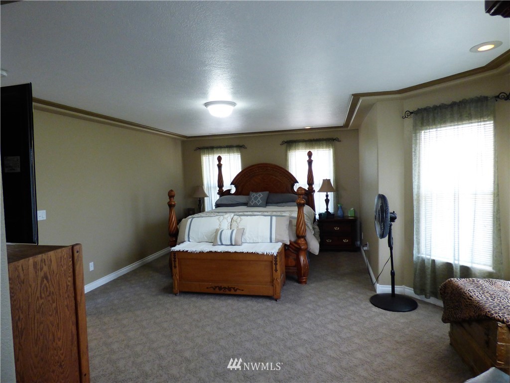 2676 Valley Road Northeast Moses Lake, WA 98837 - Photo 10 of 25 Gallery Image 10