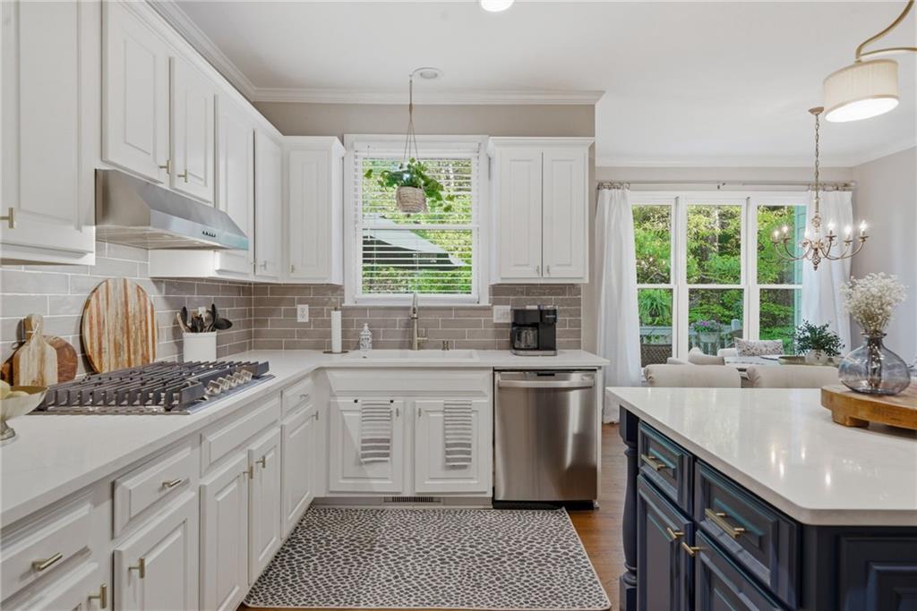 540 White Ridge Trace Northeast Lawrenceville, GA 30043 - Photo 13 of 65