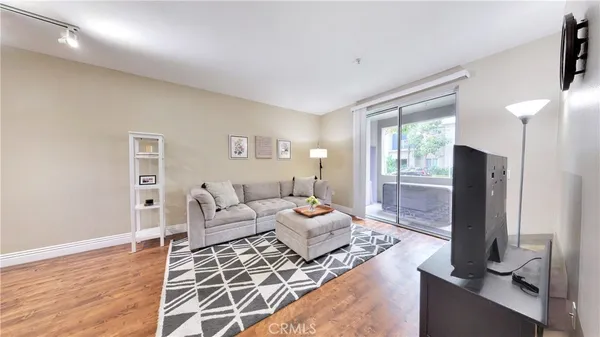 $580,000 | 2108 Scholarship, Irvine, CA 92612