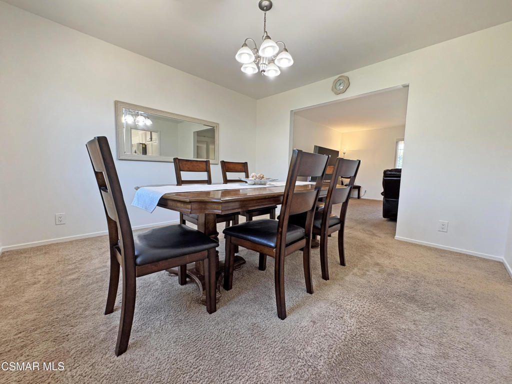 2401 El Portal Way Oxnard, CA 93035 - Photo 12 of 41