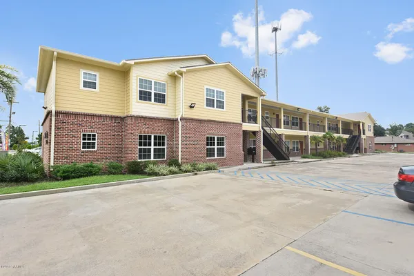 $1,000 | 312 Bertrand Drive, Unit 203, Lafayette, LA 70506