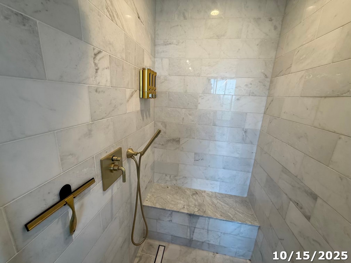 70 Rainey Street, Unit 2907 Austin, TX 78701 - Photo 11 of 15 a bathroom with a shower
