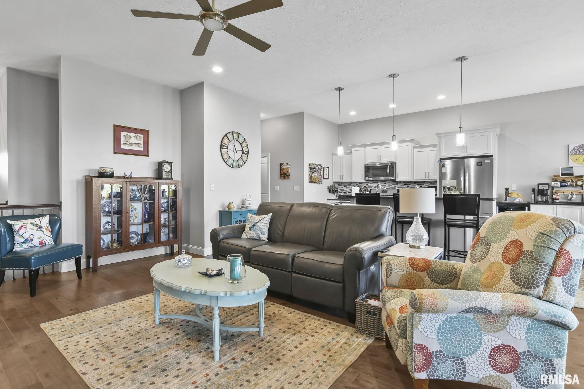 3207 Lakemere Drive Springfield, IL 62711 - Photo 5 of 37