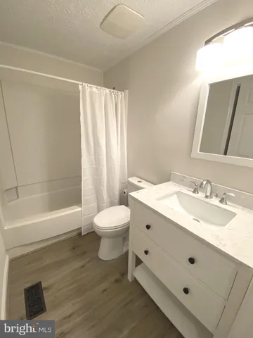 $1,950 | 611 Yorktown Boulevard, Locust Grove, VA 22508