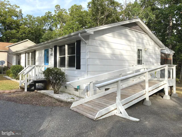 $1,950 | 611 Yorktown Boulevard, Locust Grove, VA 22508