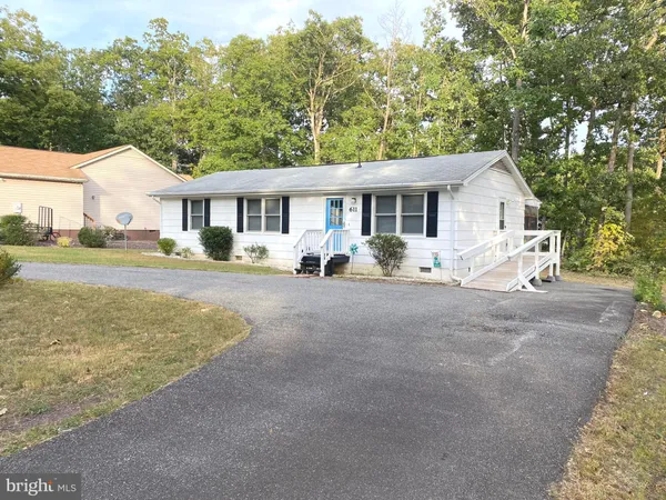 $1,950 | 611 Yorktown Boulevard, Locust Grove, VA 22508