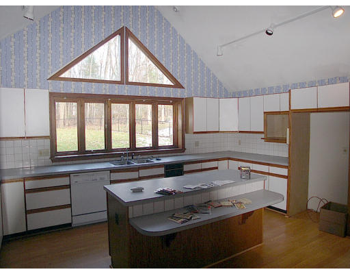 10 Ordway Road Hudson, MA 01749 - Photo 3 of 4 Gallery Image 3