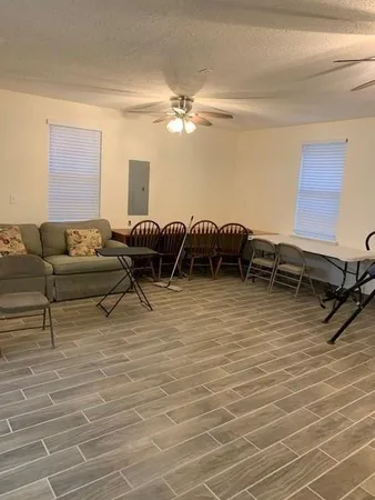 $1,500 | 12046 Center Street, Unit 200, Quinlan, TX 75474