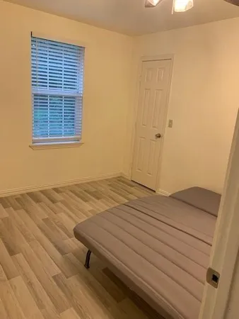 $1,500 | 12046 Center Street, Unit 200, Quinlan, TX 75474