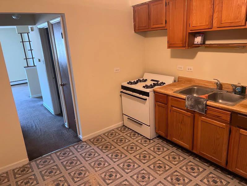 3133 48th Court, Unit 3W Cicero, IL 60804 - Photo 5 of 10