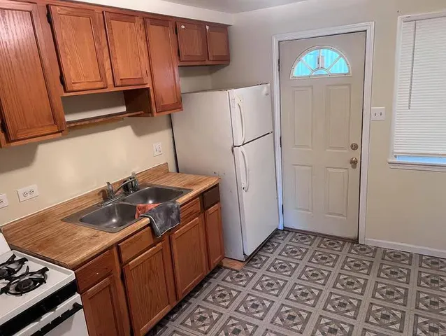 $1,050 | 3133 48th Court, Unit 3W, Cicero, IL 60804