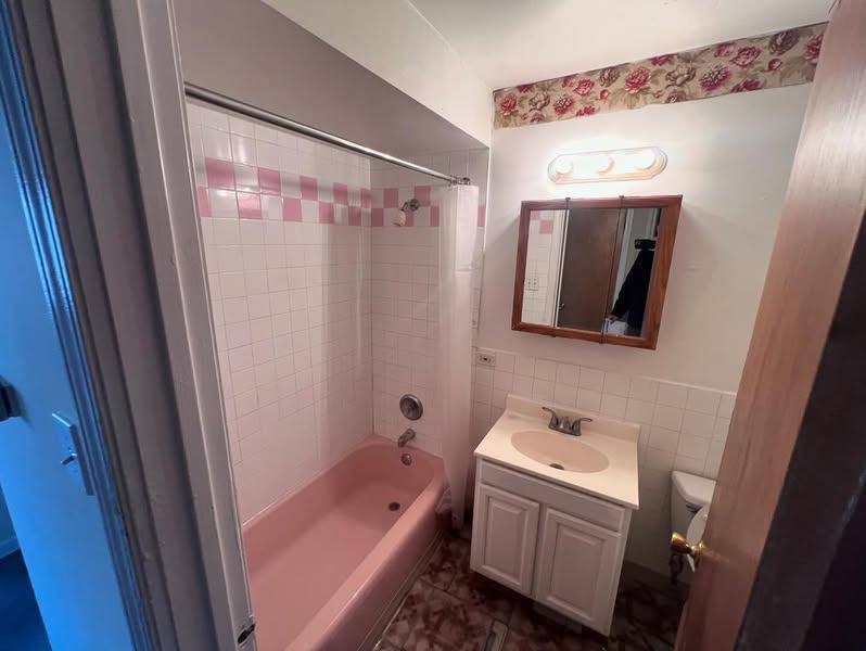 3133 48th Court, Unit 3W Cicero, IL 60804 - Photo 7 of 10