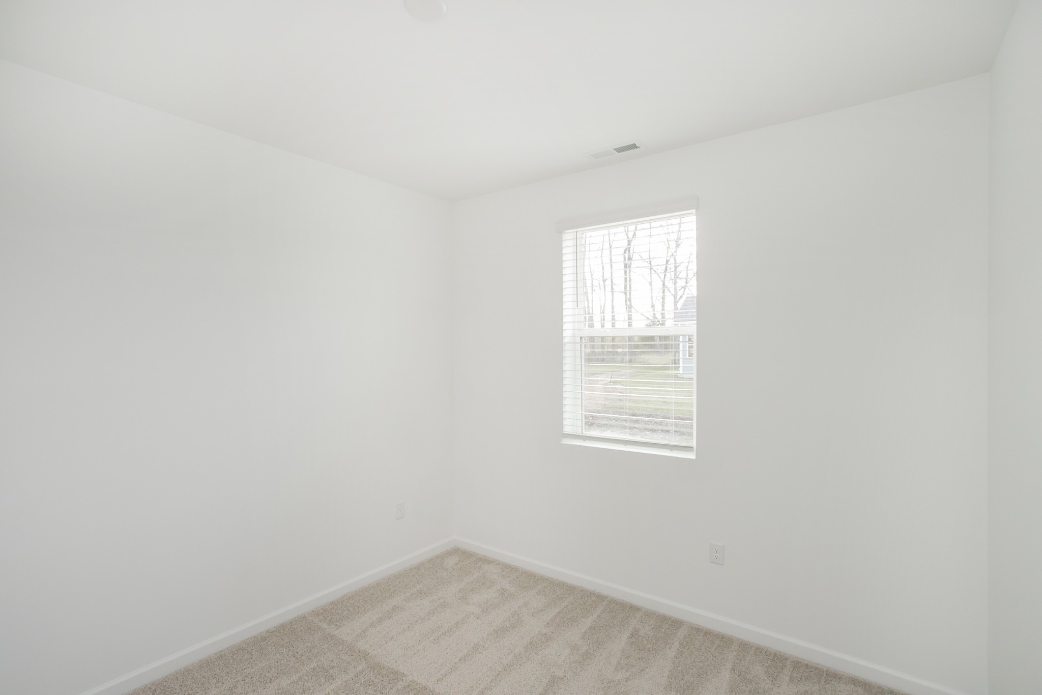 306 Hickory Pointe Drive Dickson, TN 37055 - Photo 14 of 36 an empty room with a window