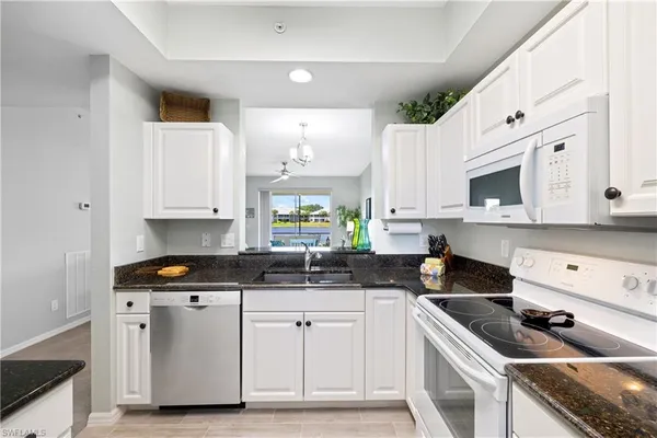 $7,500 | 2295 Carrington Court, Unit 1104, Naples, FL 34109