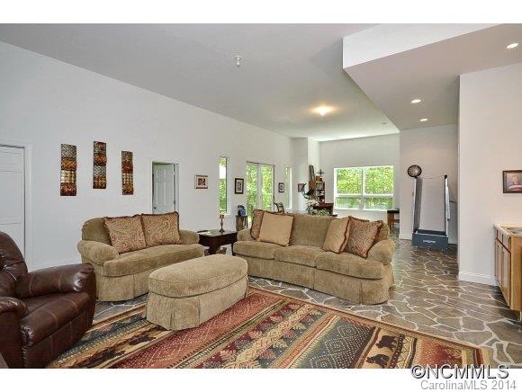 515 Flying Hawk Road Waynesville, NC 28786 - Photo 15 of 24