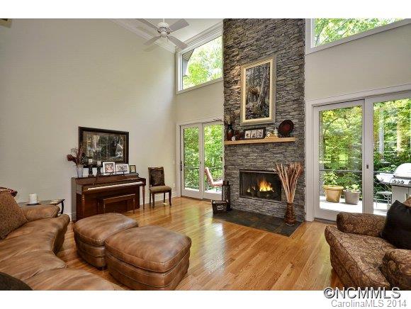 515 Flying Hawk Road Waynesville, NC 28786 - Photo 4 of 24