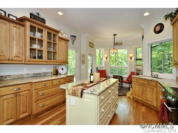 515 Flying Hawk Road Waynesville, NC 28786 - Photo 7 of 24