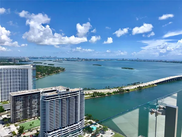 $4,000 | 501 Northeast 31st Street, Unit 1503, Miami, FL 33137