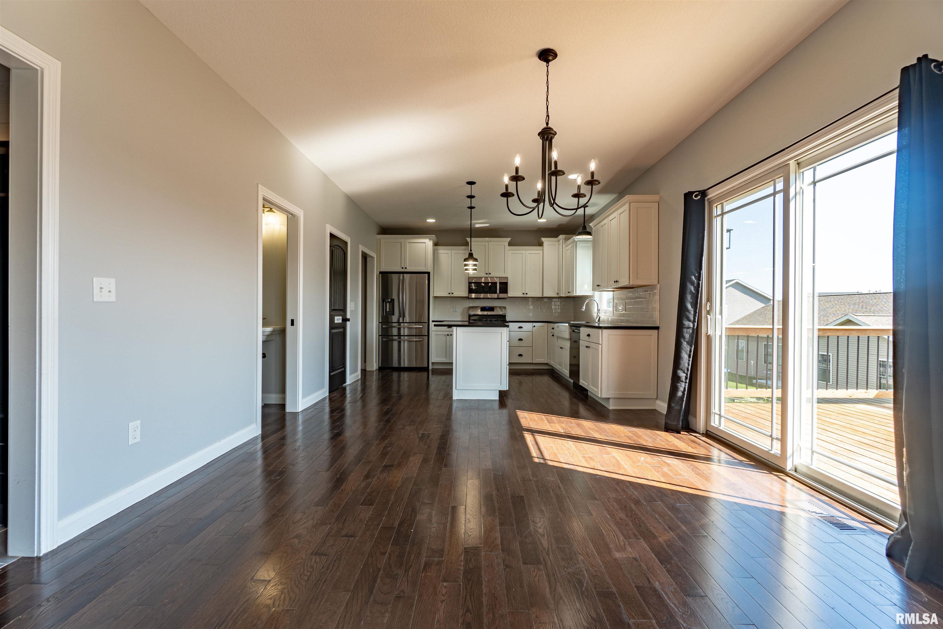 1301 Hampton Road Washington, IL 61571 - Photo 8 of 63 Gallery Image 8