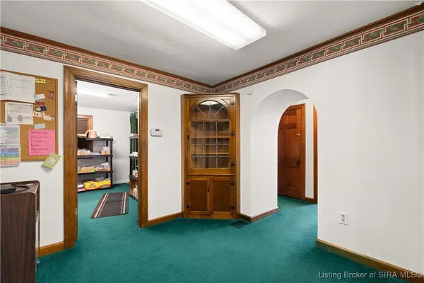 $385,000 | 1302 East 10th Street, Jeffersonville, IN 47130