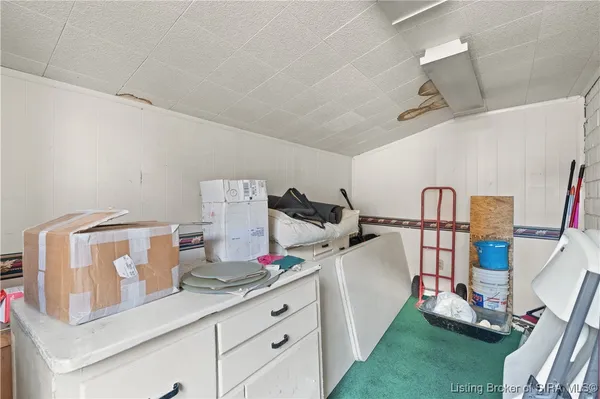 $385,000 | 1302 East 10th Street, Jeffersonville, IN 47130